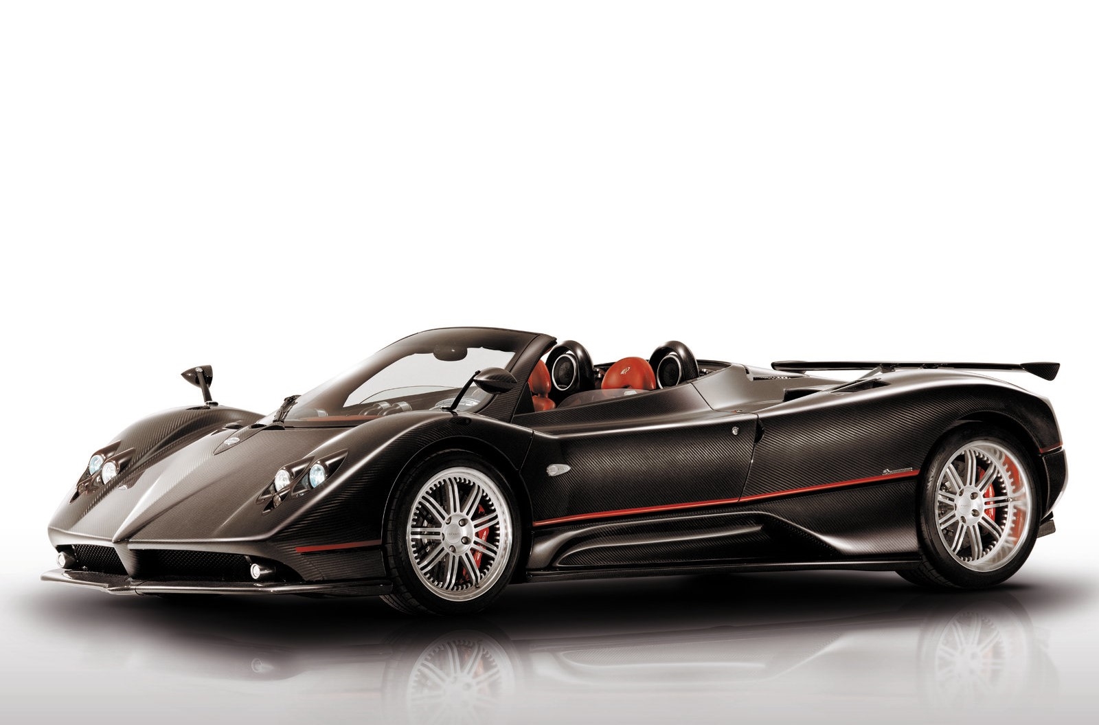 Pagani Zonda F Roadster Full Specs, Features and Price.
