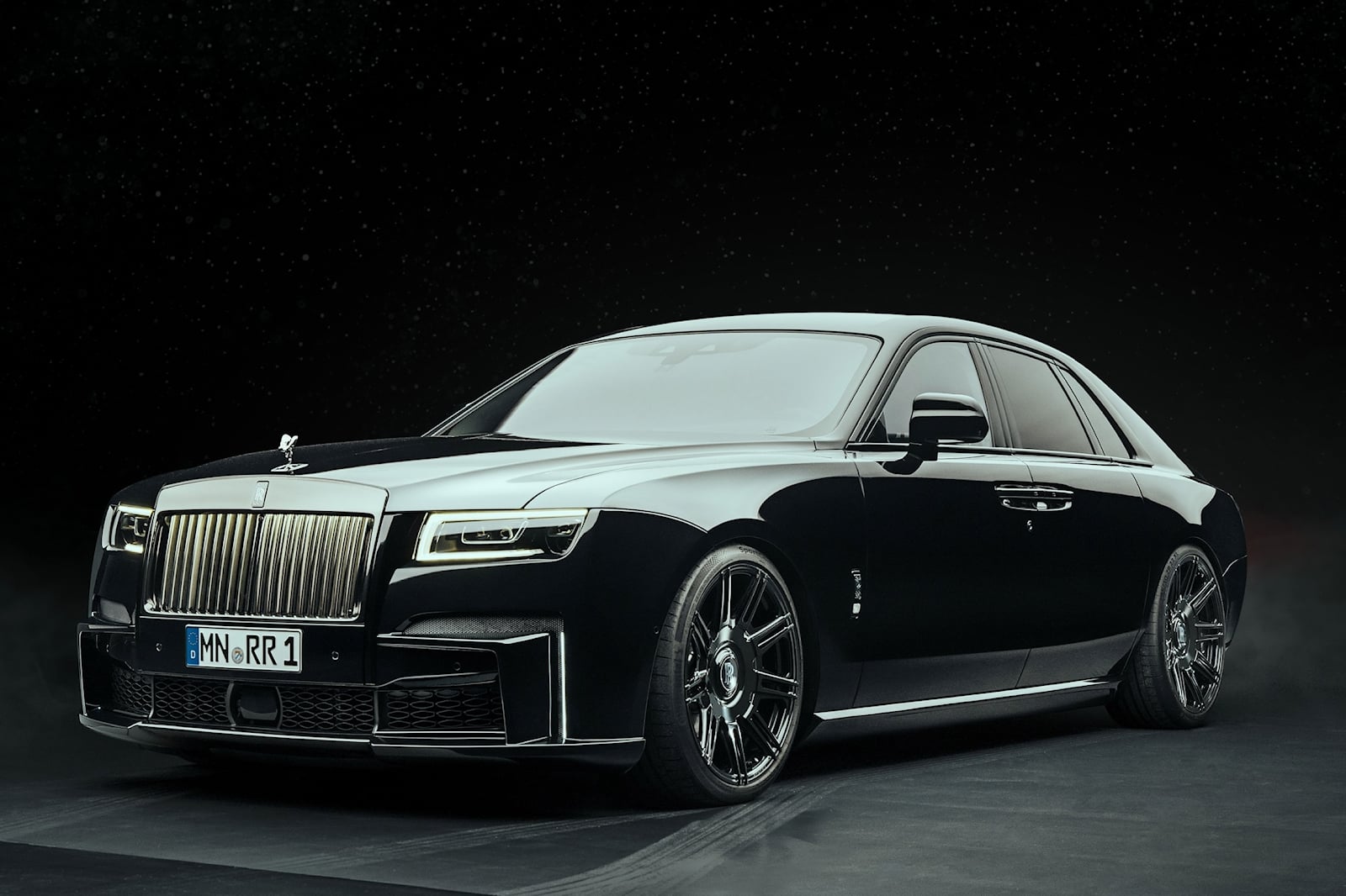 Sinister Rolls-Royce Black Badge Wraith Tuned To Over 700 HP