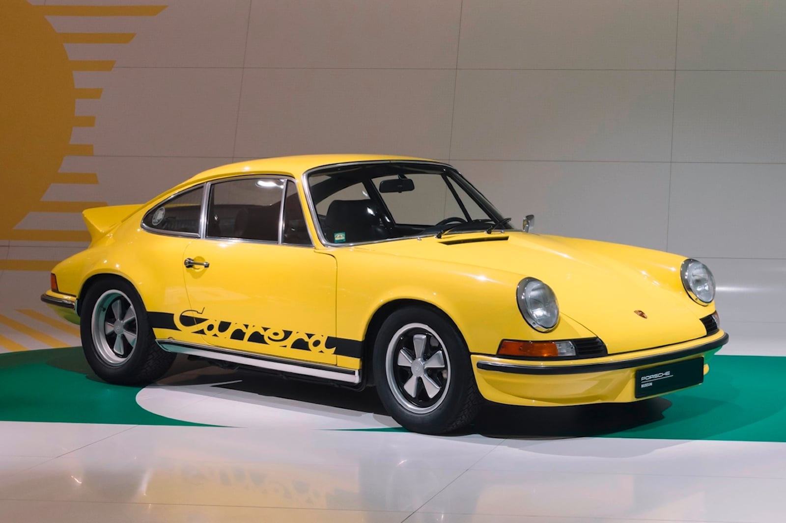 photo of Porsche Now Selling Brand New Engine Parts For Classic 911s image