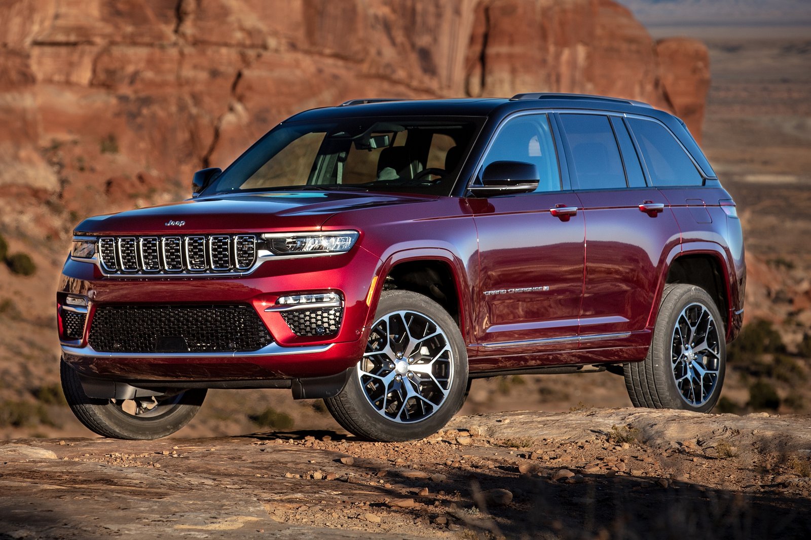 2024 Jeep Grand Cherokee Arrives With Minor Updates And Same Base Price