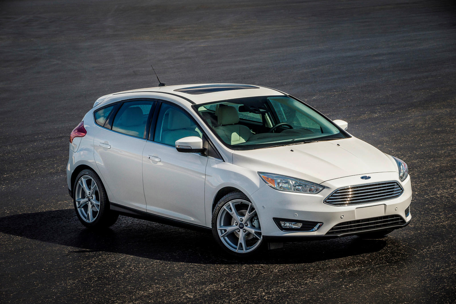 2018 Ford Focus Hatchback: Review, Trims, Specs, Price, New Interior  Features, Exterior Design, and Specifications