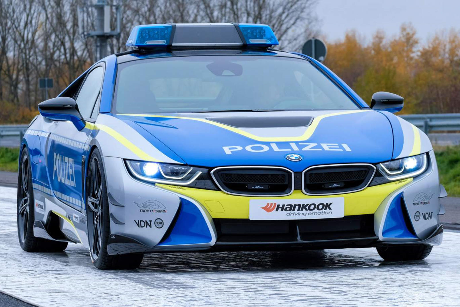 We Would Happily Pull Over For This BMW i8 Police Car