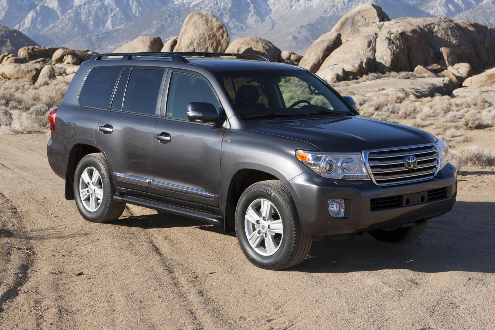 2015 Toyota Land Cruiser: Review, Trims, Specs, Price, New Interior