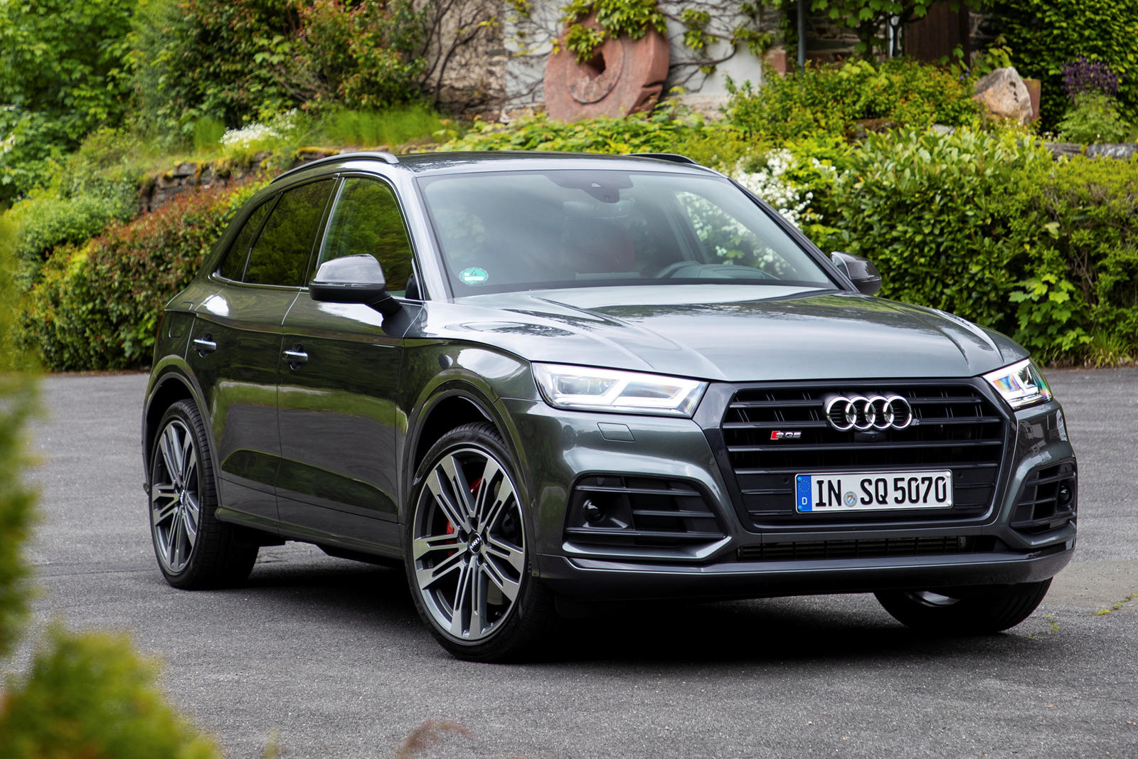 2018 Audi SQ5: Review, Trims, Specs, Price, New Interior Features, Exterior  Design, and Specifications