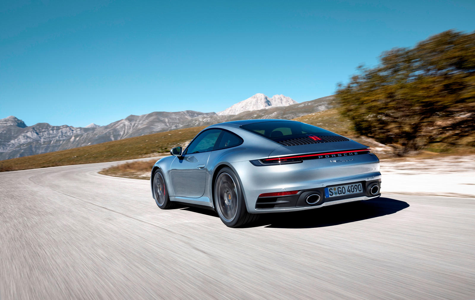 photo of Porsche Continues To Find Ways To Save The Combustion Engine image