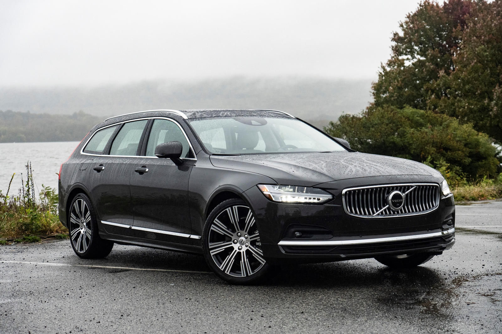 2021 Volvo V90: Review, Trims, Specs, Price, New Interior Features