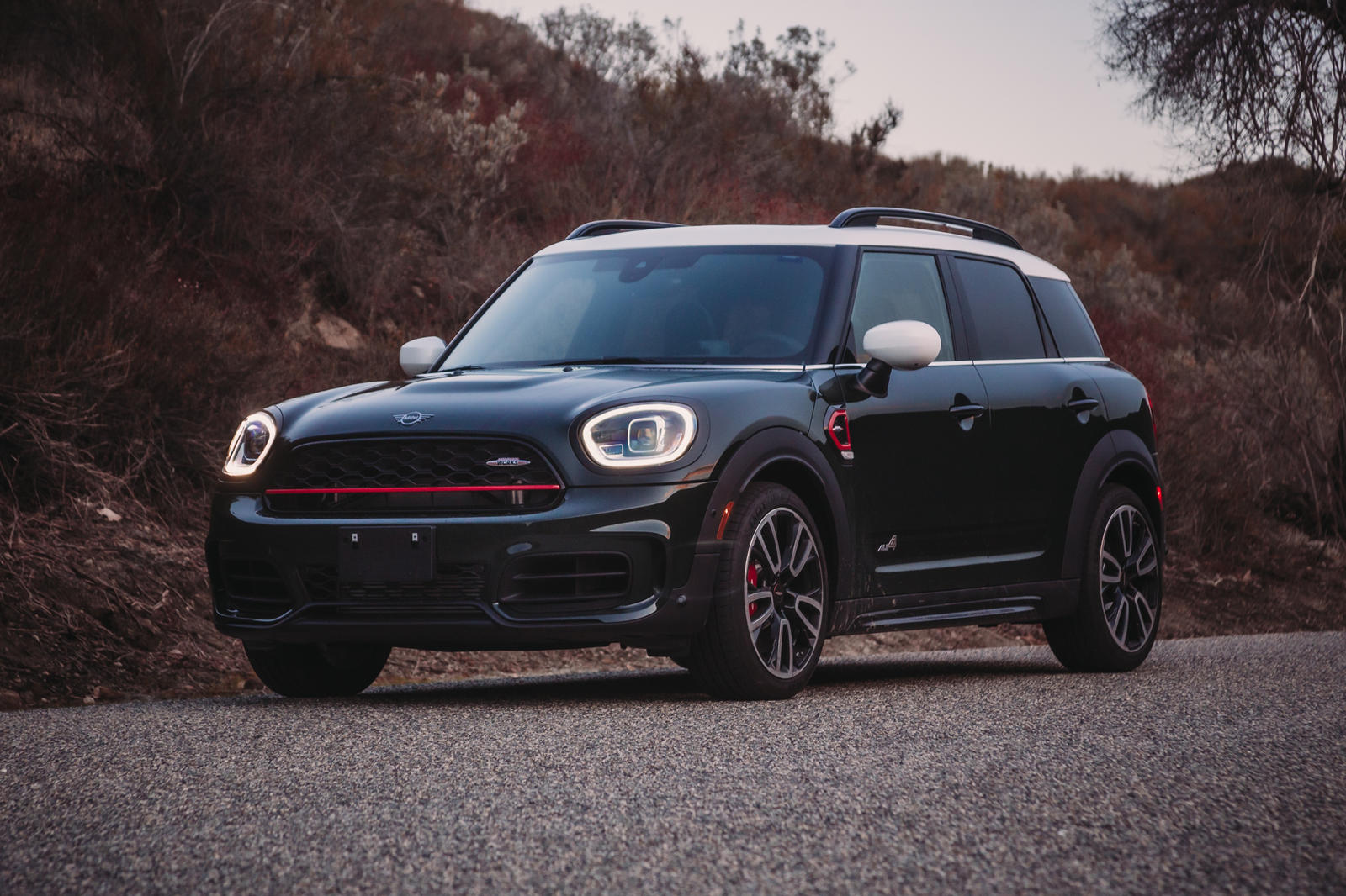 Mini Countryman Review, For Sale, Colours, Interior, Models & News