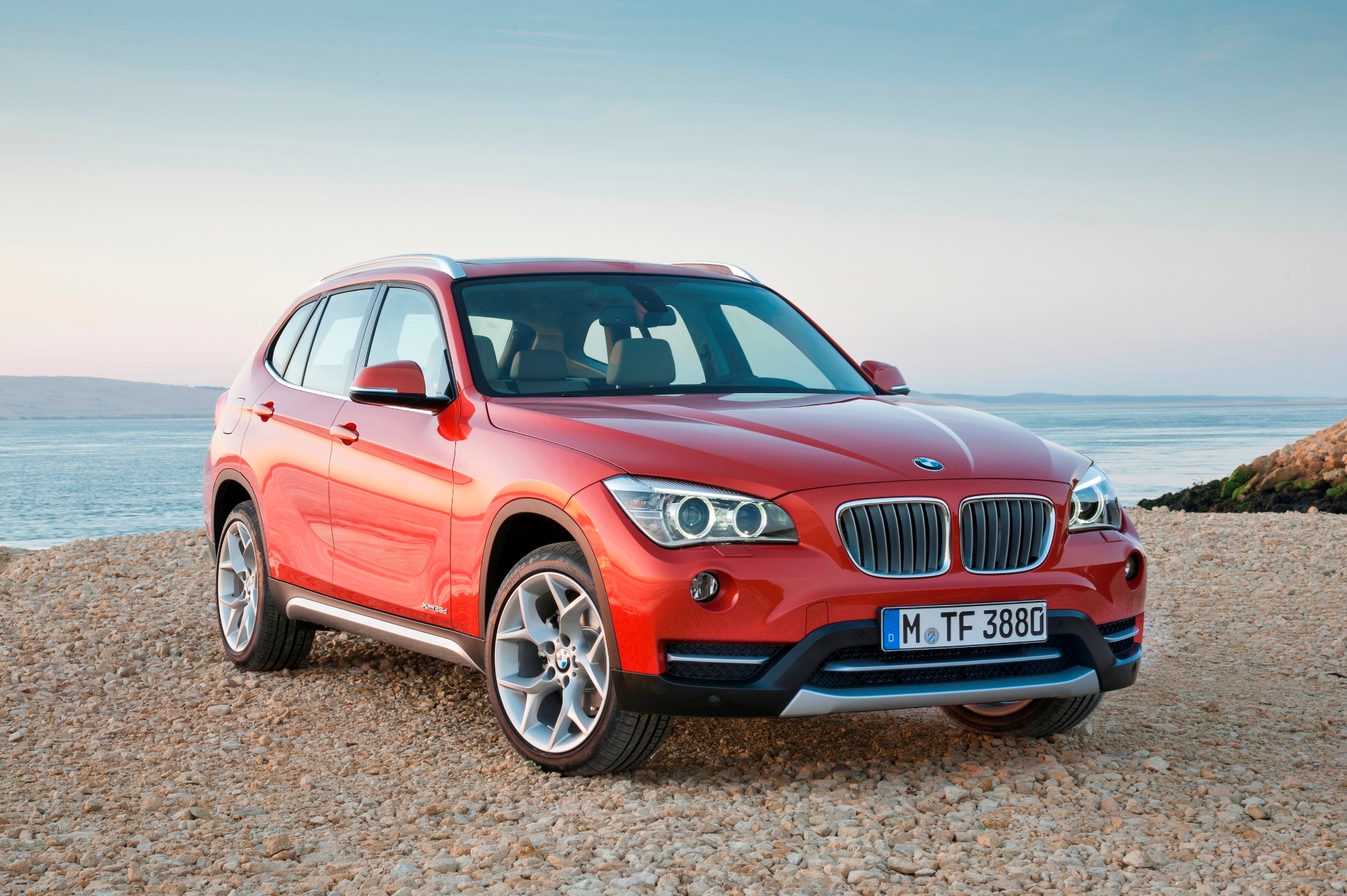 2014 BMW X1 xDrive28i Full Specs, Features and Price | CarBuzz