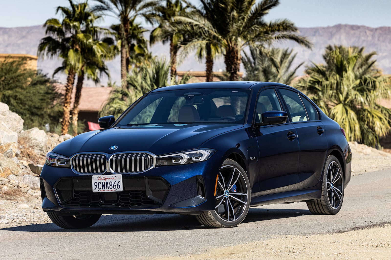 2023 BMW 3 Series Hybrid Performance