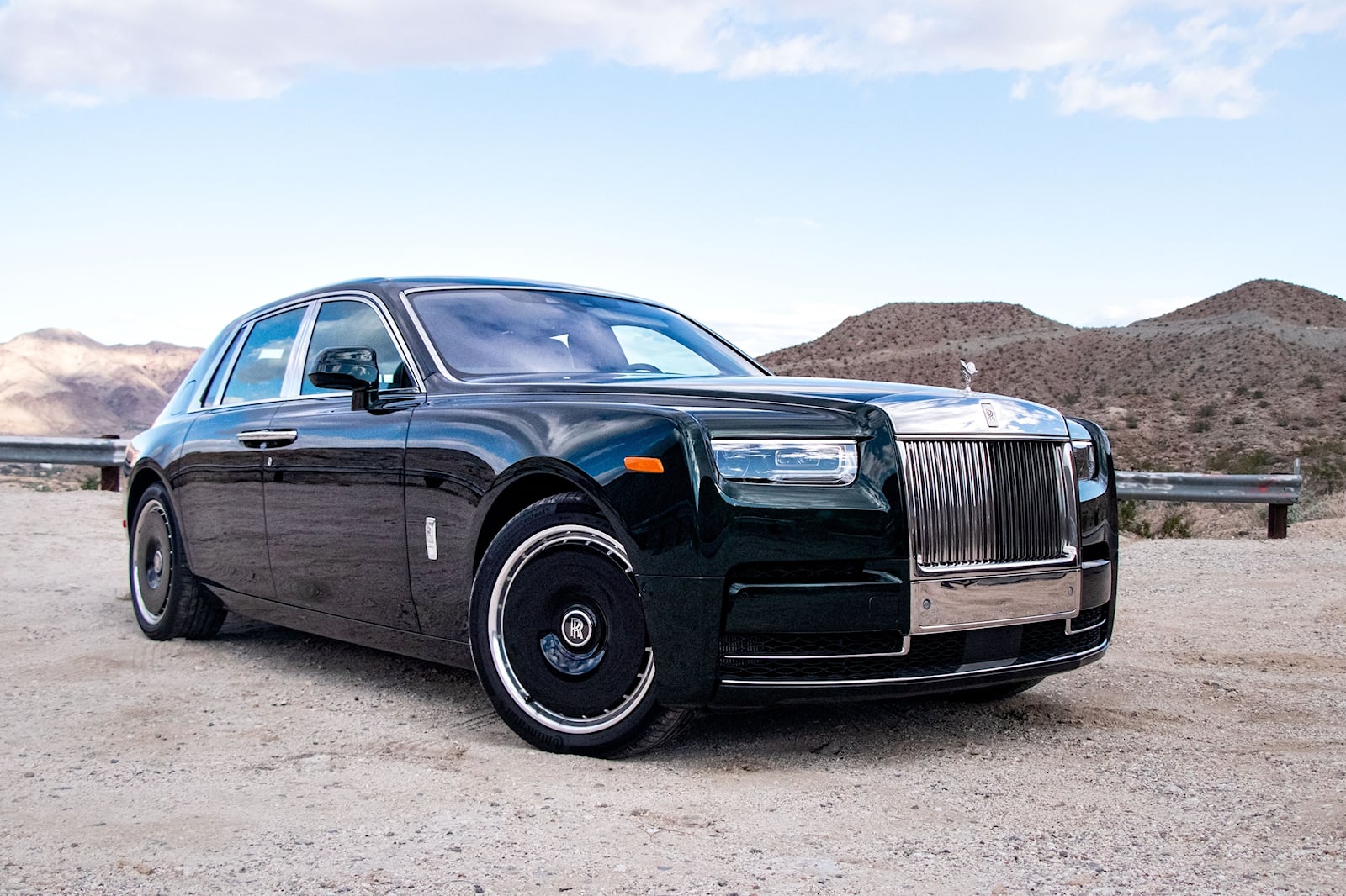 Rolls-Royce Phantom VIII 2023 Price, Colours, Mileage, Reviews, Images