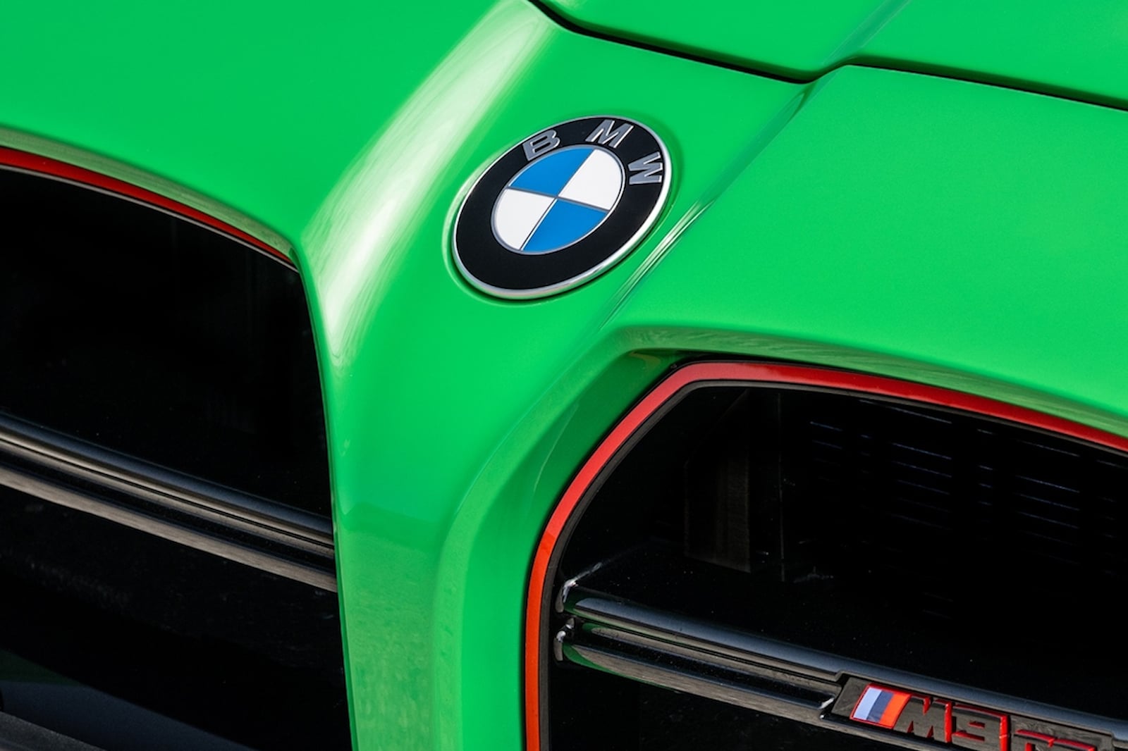 BMW Badge Will Emit A Secret Smell To Owners As They Approach Their Car