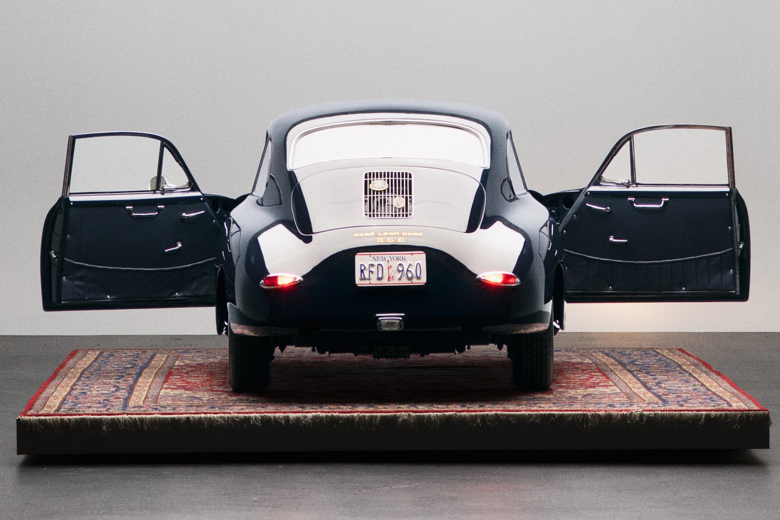 Porsche Restores Stunning 356 B With Help From The World Of