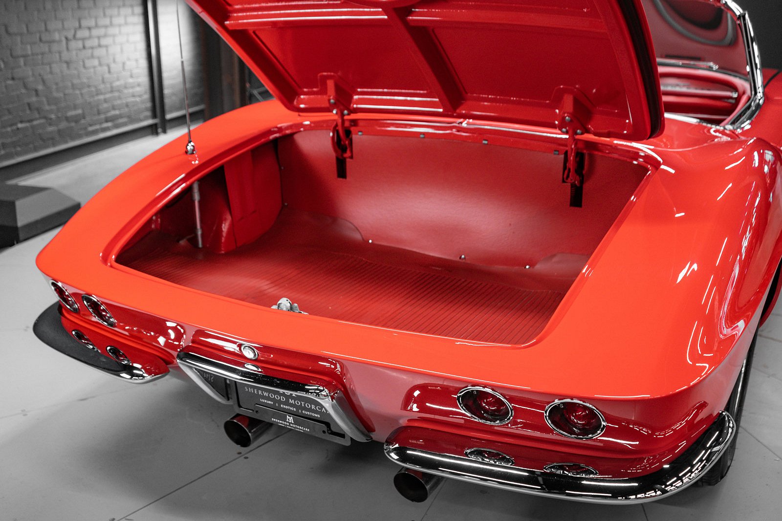 Restomod 1961 Chevrolet Corvette 