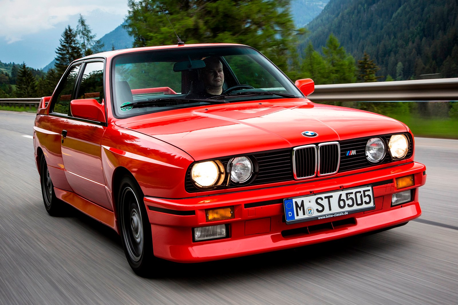 审视每一代 BMW M3 以及它们的特别之处-豁天游|活田酉 一个专门分享有趣的信息，激发人们的求知欲。