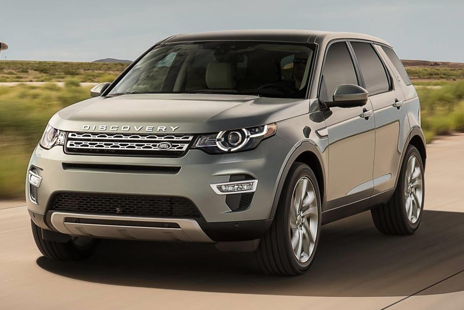 Land Rover Discovery Sport Facelift To Spawn PlugIn