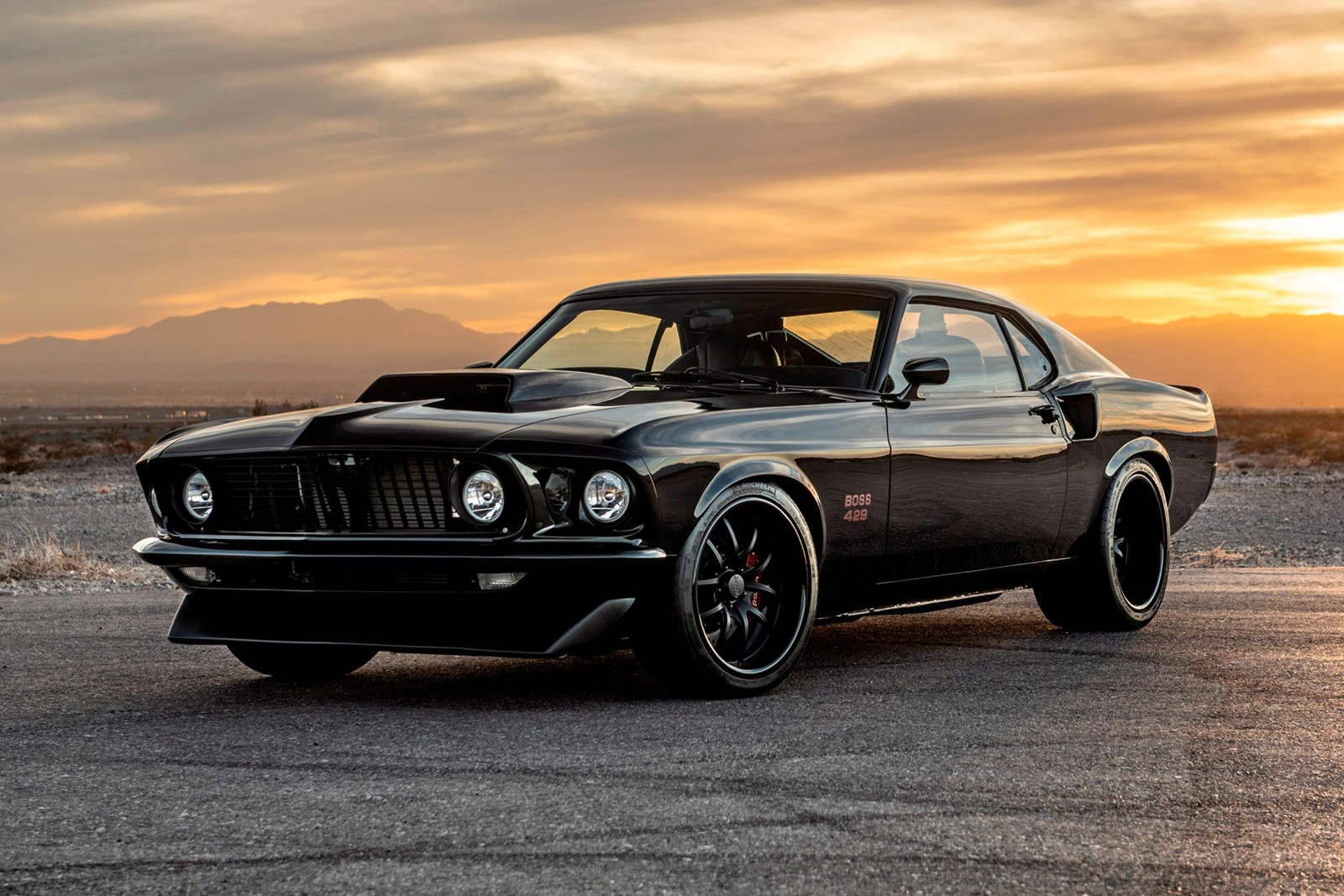 Boss Mustang 2012-13 Ford – Restoring Performance Heritage插图4