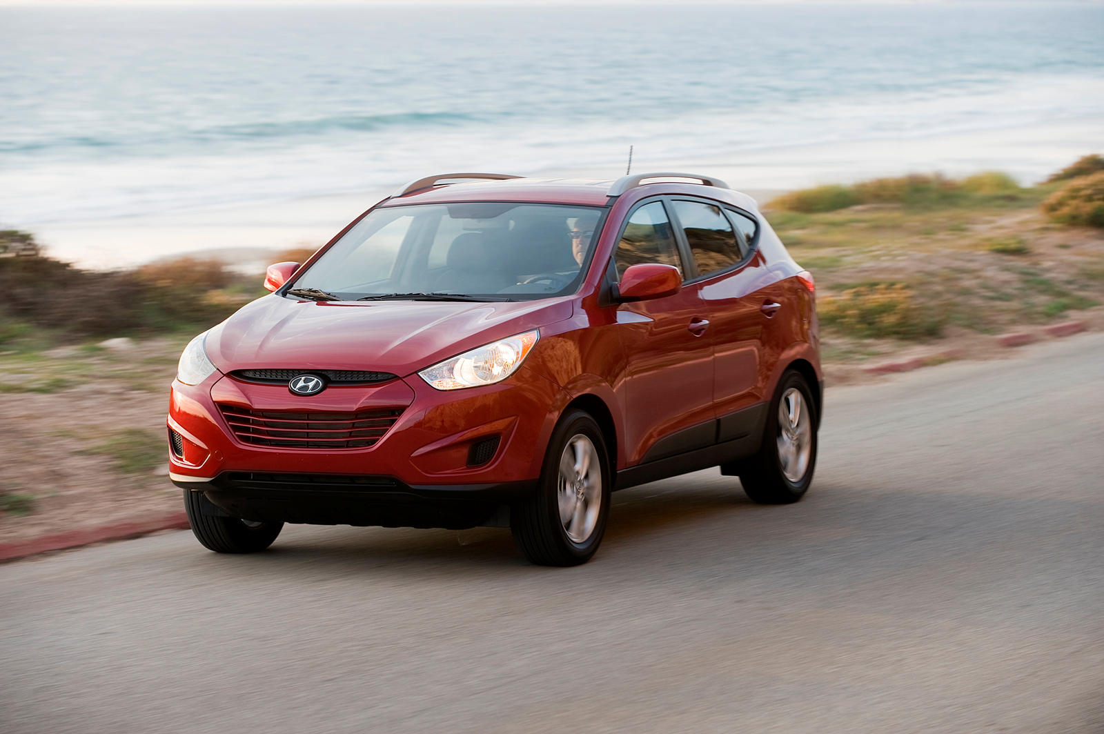 2012 Hyundai Tucson Review Trims Specs Price New Interior Features 