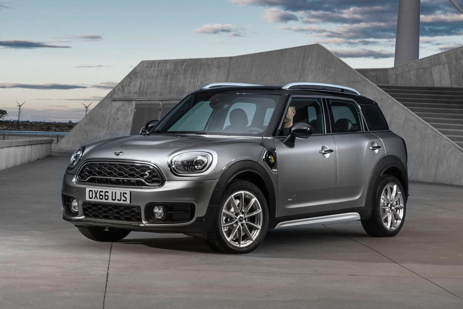 2019 Mini Cooper Countryman Plug-in Hybrid Review, Trims, Specs and