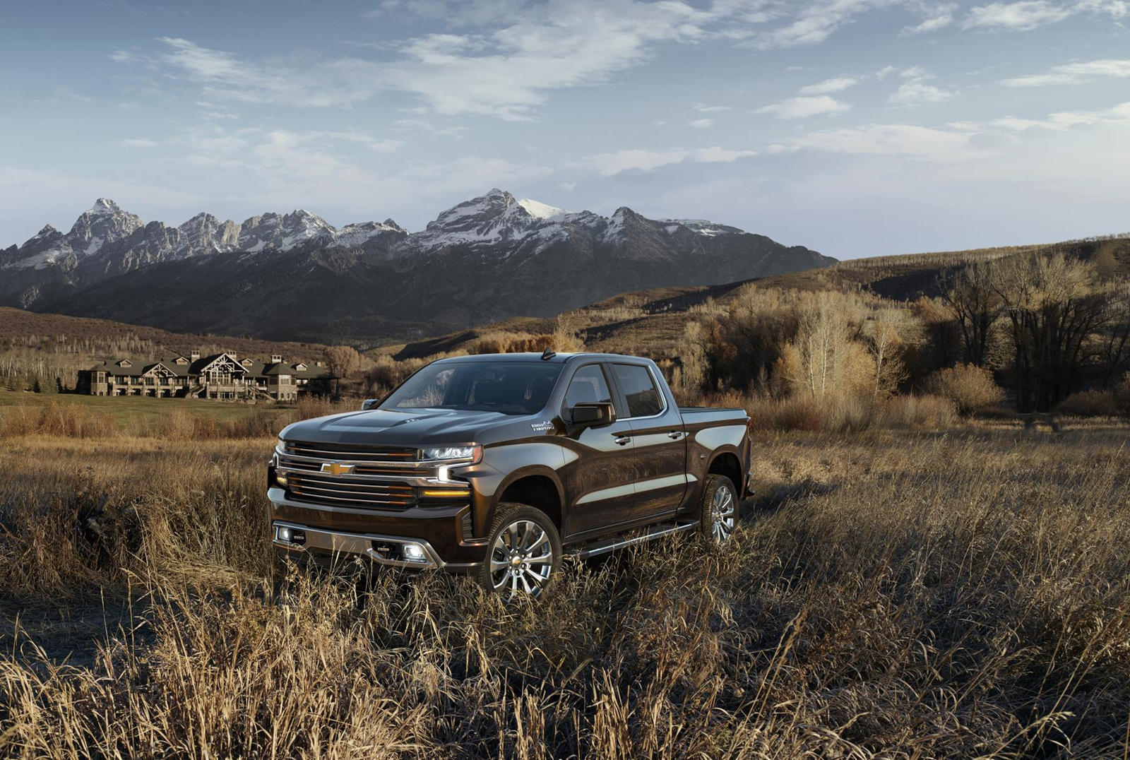 chevrolet-is-offering-some-amazing-silverado-discounts-this-month-carbuzz