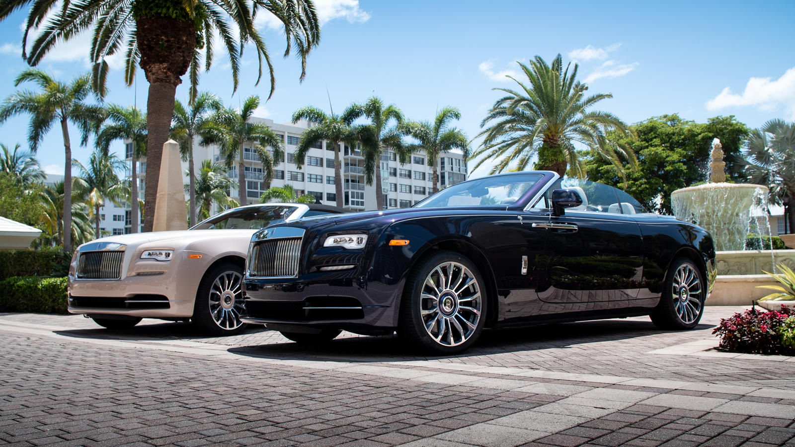 Rolls Royce in Miami Beach fromt view approaching Stock Photo  Alamy