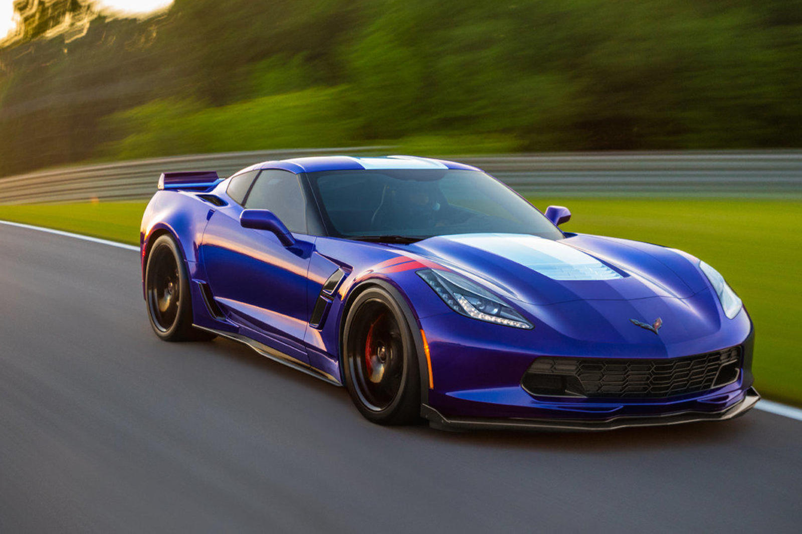 chevy-offering-insane-discounts-on-c7-corvettes-carbuzz