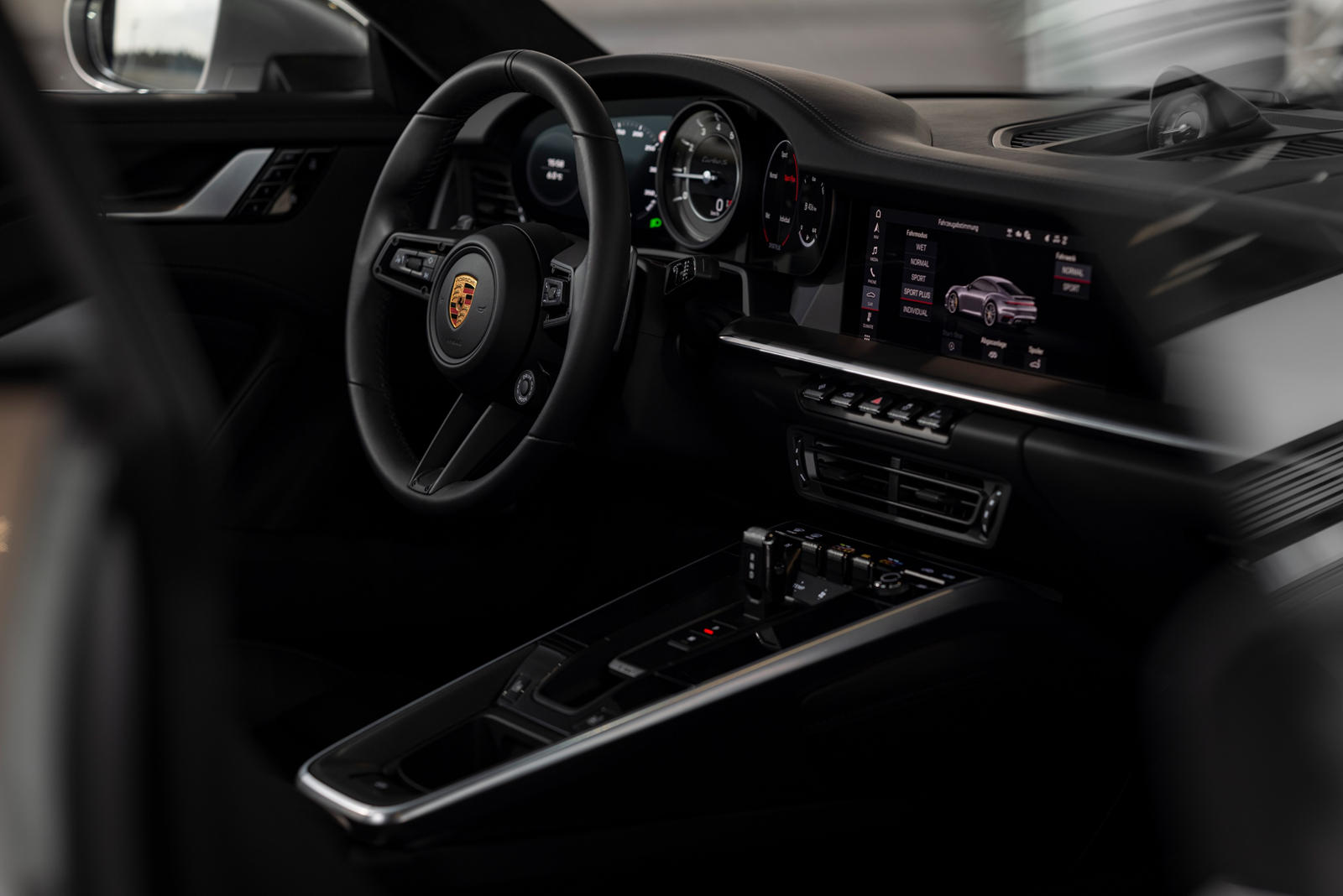 2021-2022 Porsche 911 Turbo Dashboard