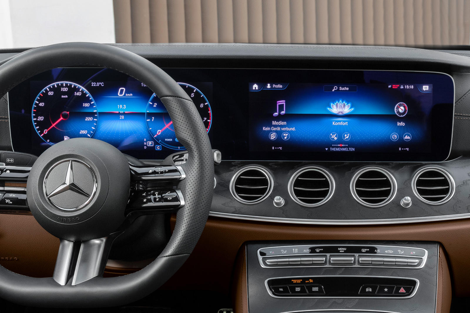 Take A Look Inside The 21 Mercedes E Class Coupe And Convertible Carbuzz