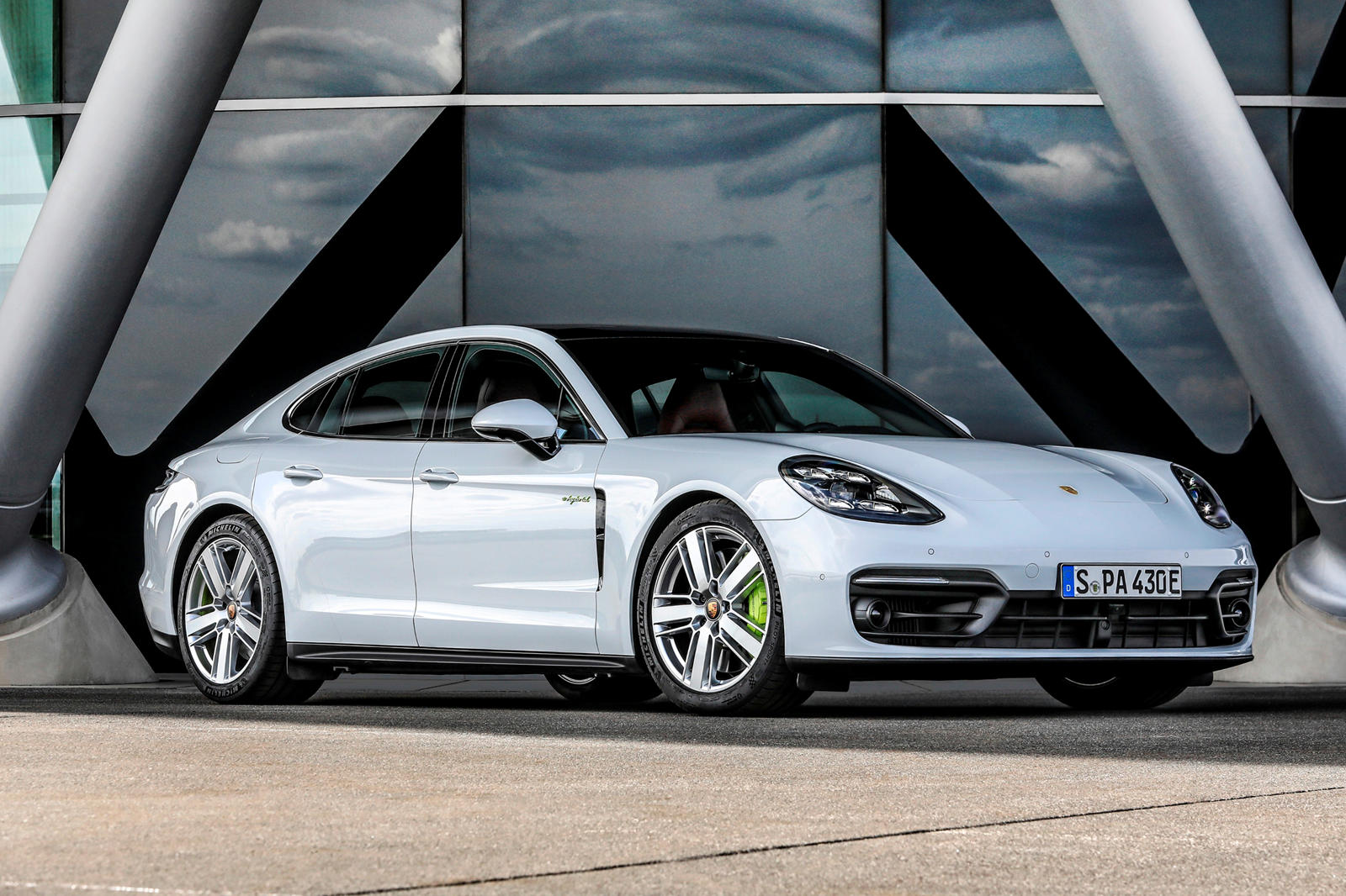 2023 Porsche Panamera Hybrid: Review, Trims, Specs, Price, New Interior  Features, Exterior Design, and Specifications | CarBuzz