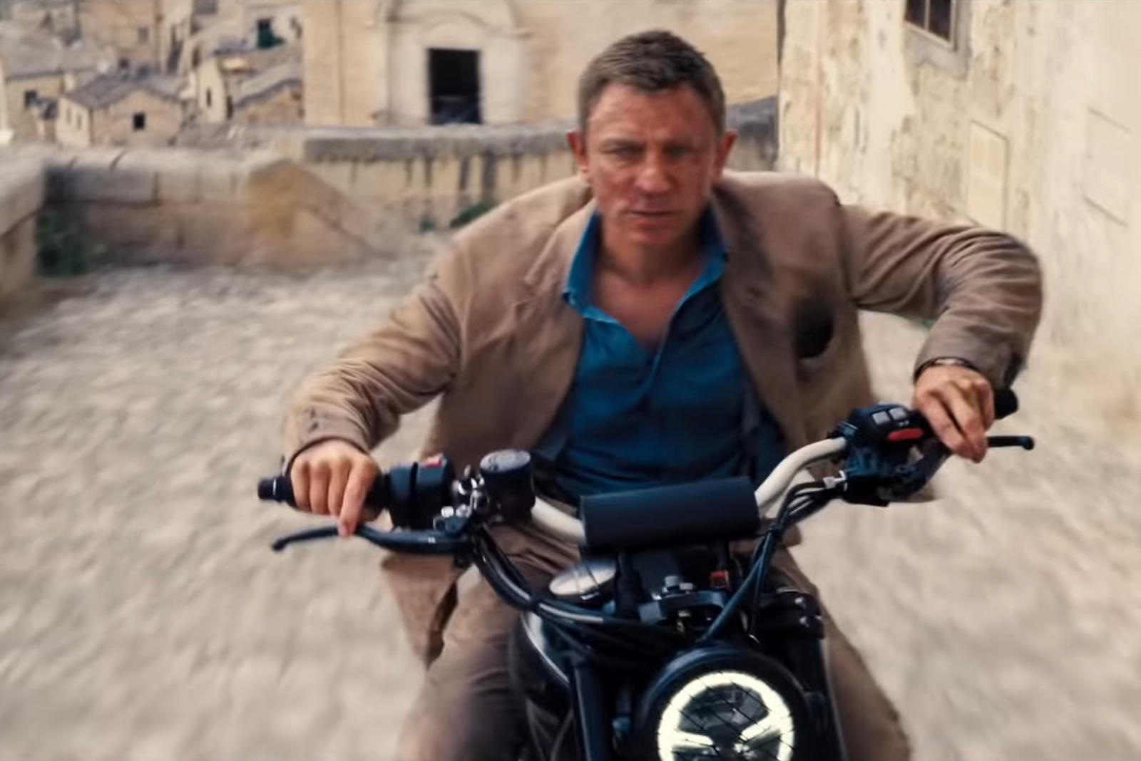 Aston Martin Valhalla Stars In New James Bond 'No Time To Die' Trailer ...