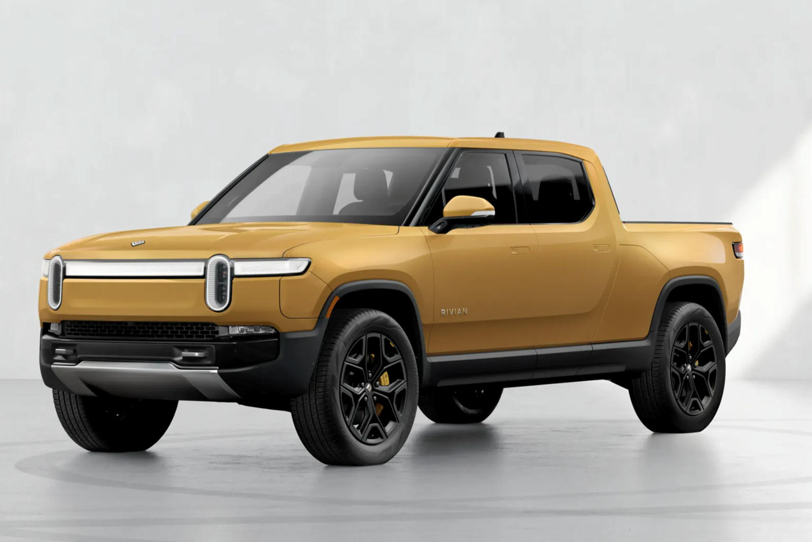 This Is What A $100,000 Rivian R1T Looks Like | CarBuzz