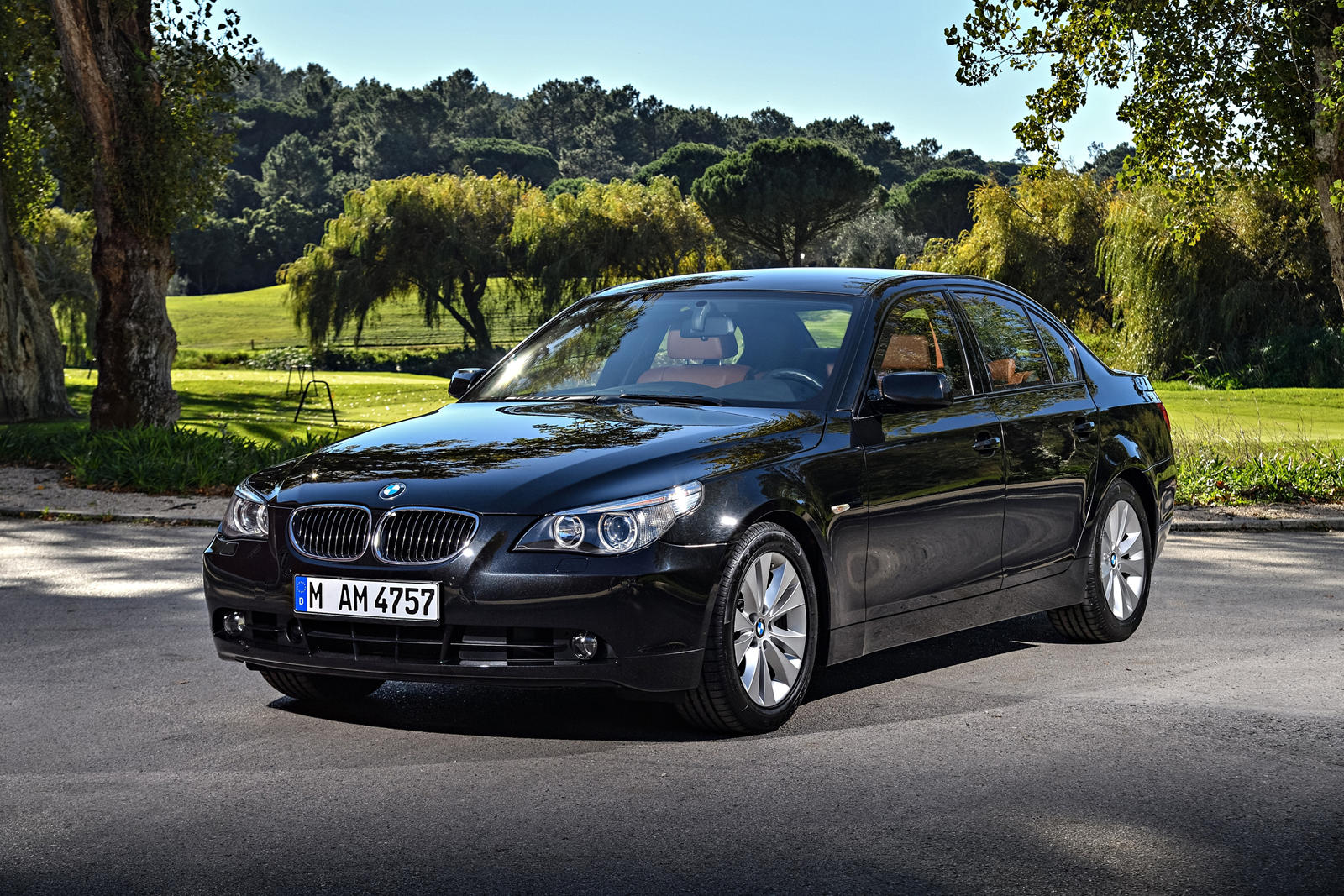 BMW 5 Series (E60) Specs & Photos - 2003, 2004, 2005, 2006, 2007