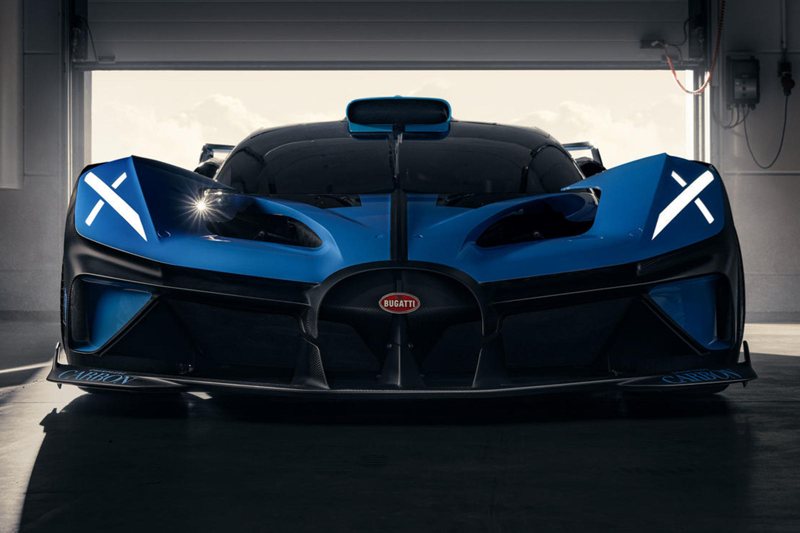 Bugatti Reveals World-First Aero Technology On New Bolide Hypercar ...