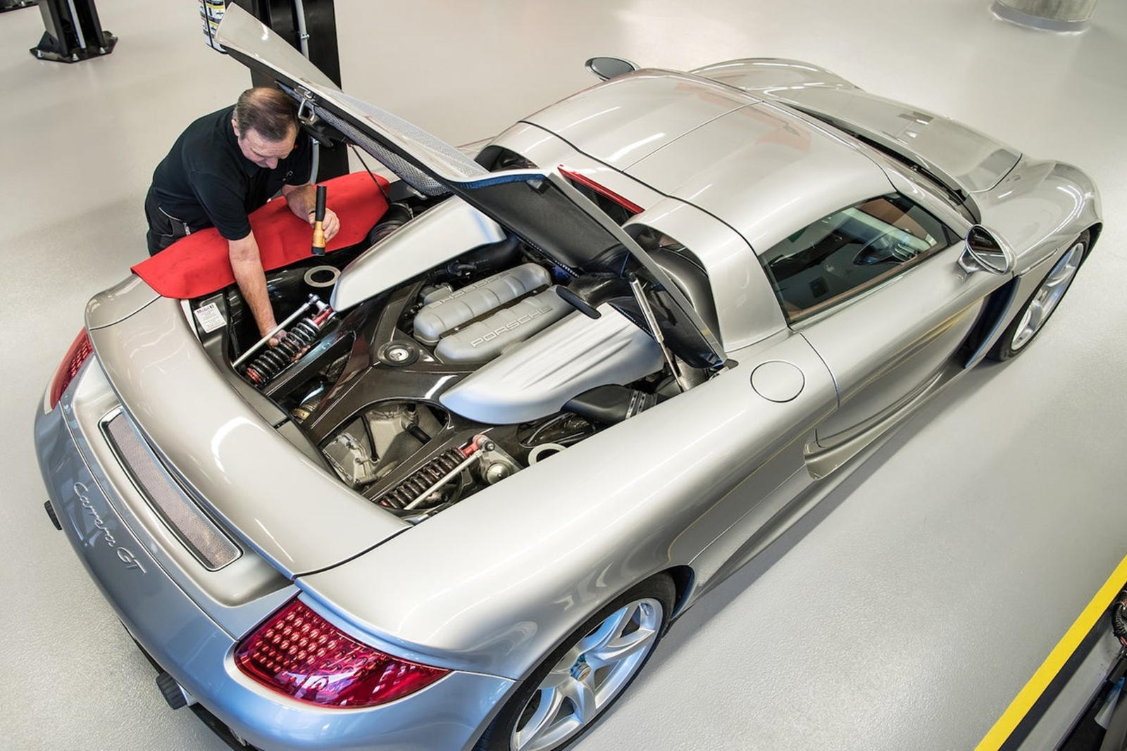 This Porsche Carrera GT Has Been Disassembled 78 Times | CarBuzz