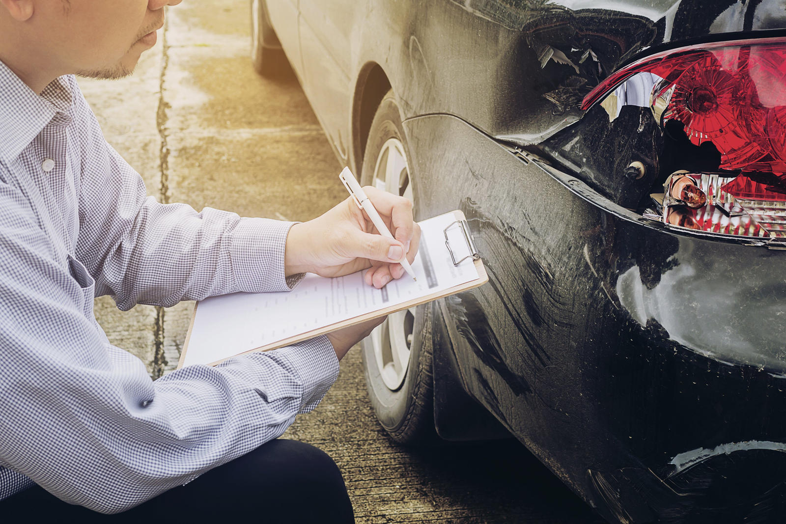 What To Do After a Car Accident: Insurance Procedures | CarBuzz