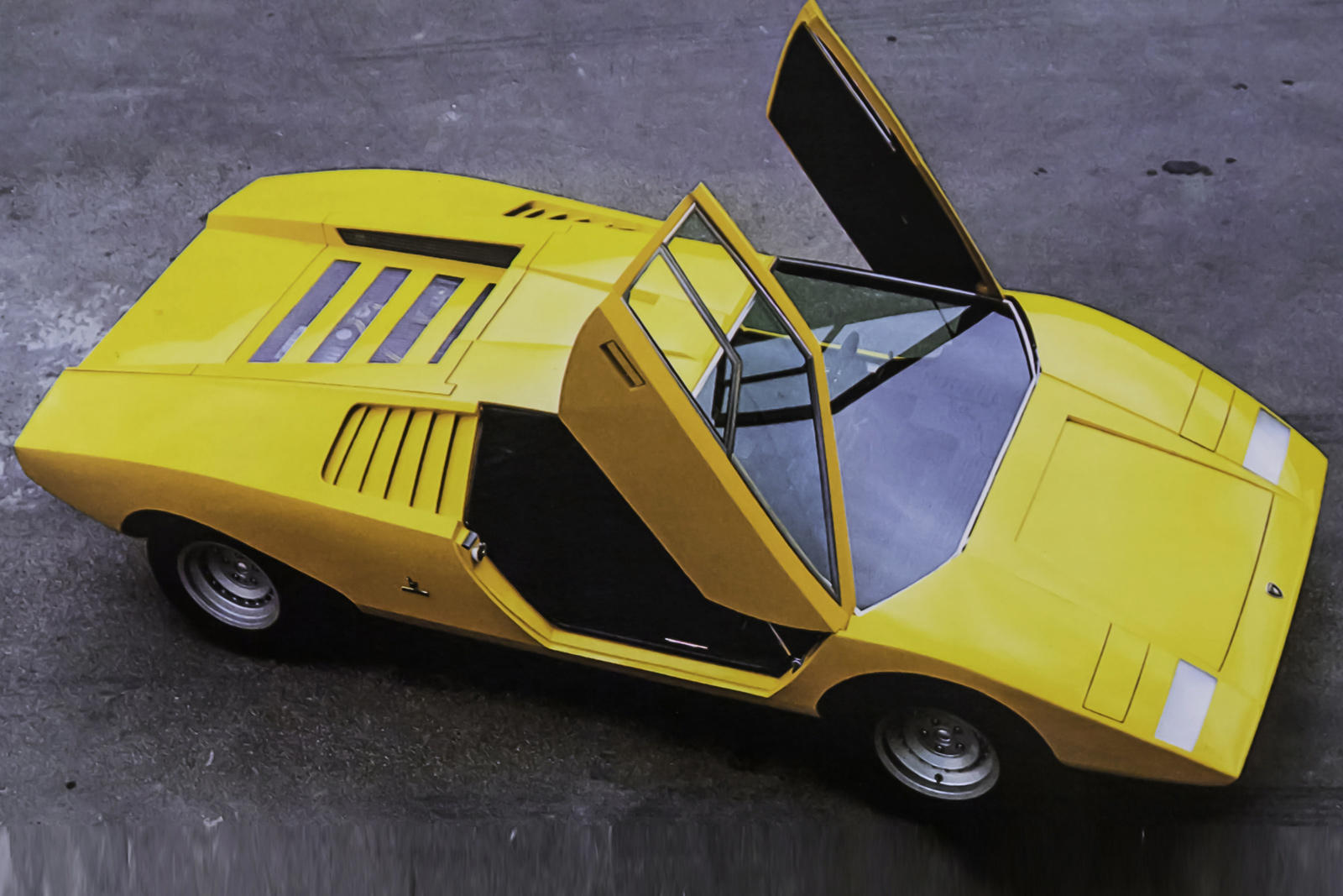 Lamborghini Celebrates Countach LP500's 50th Birthday