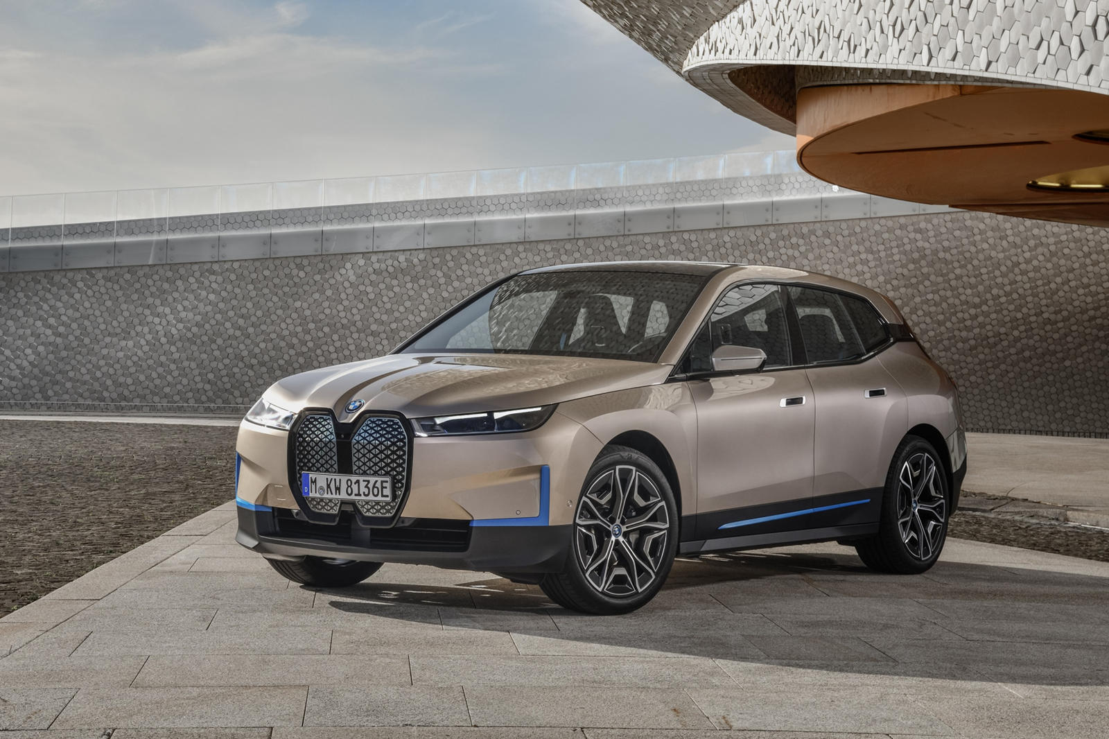 2023 BMW iX Safety & Reliability Ratings: Warranty, Crash Test Ratings