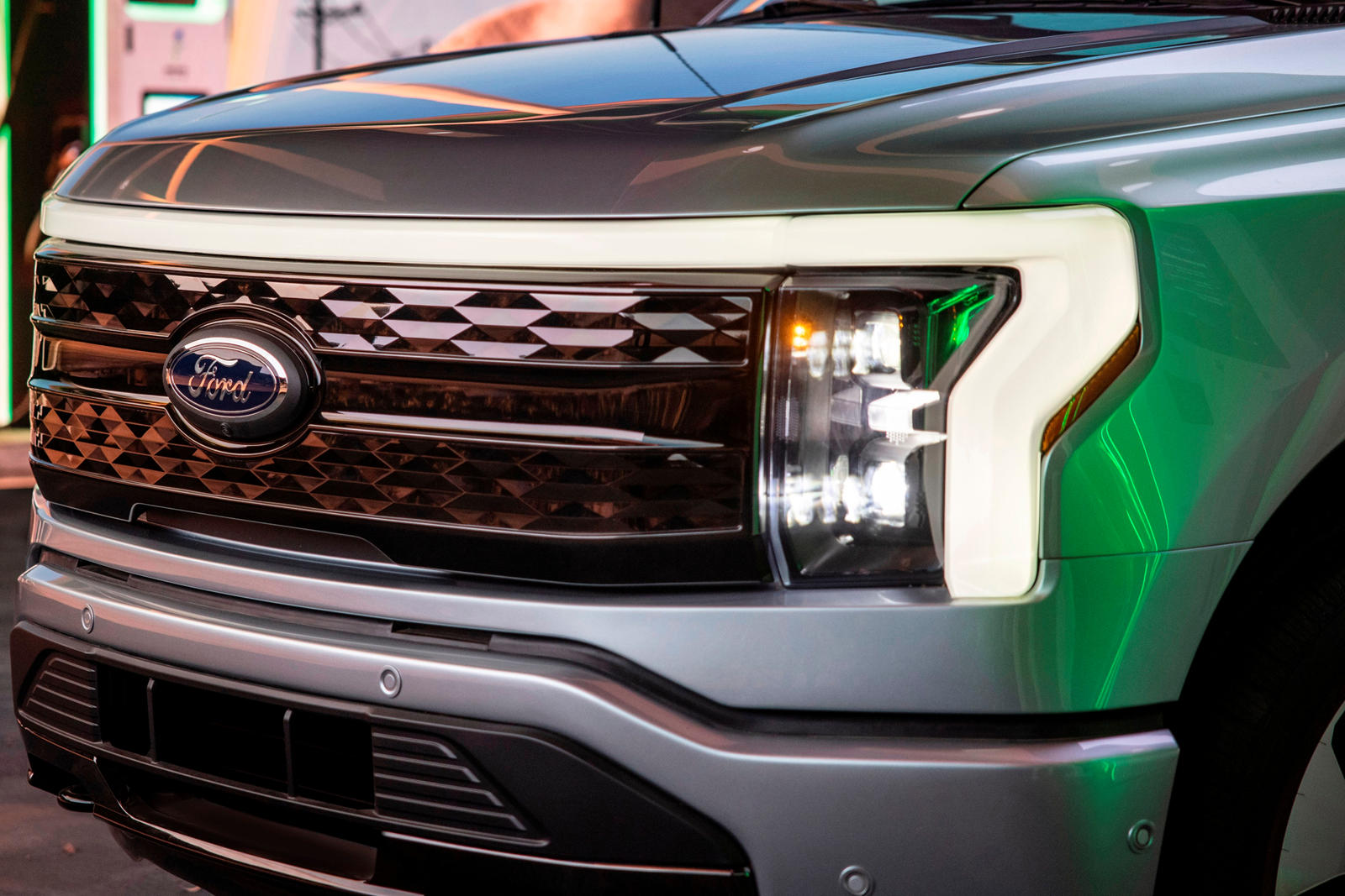 Ford F-150 Lightning Pre-Orders Hit 100,000 | CarBuzz