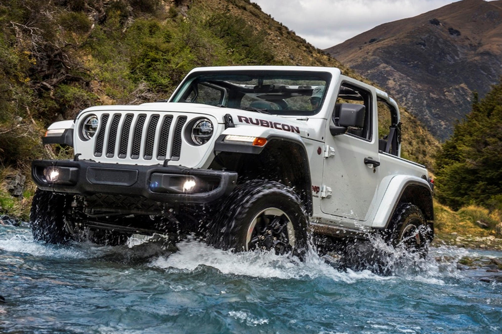 Jeep Wrangler And Gladiator Now Available With Gorilla Glass | CarBuzz