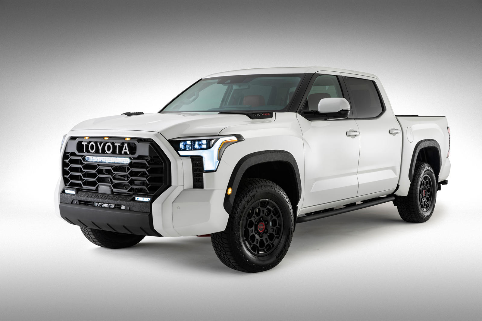 Teased Take A Look Inside The 2022 Toyota Tundra Carbuzz