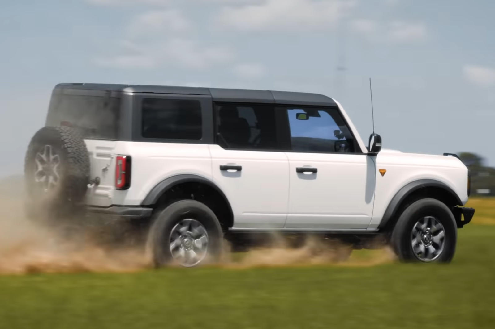 Watch Hennessey Have Some Fun With The 2021 Ford Bronco Carbuzz