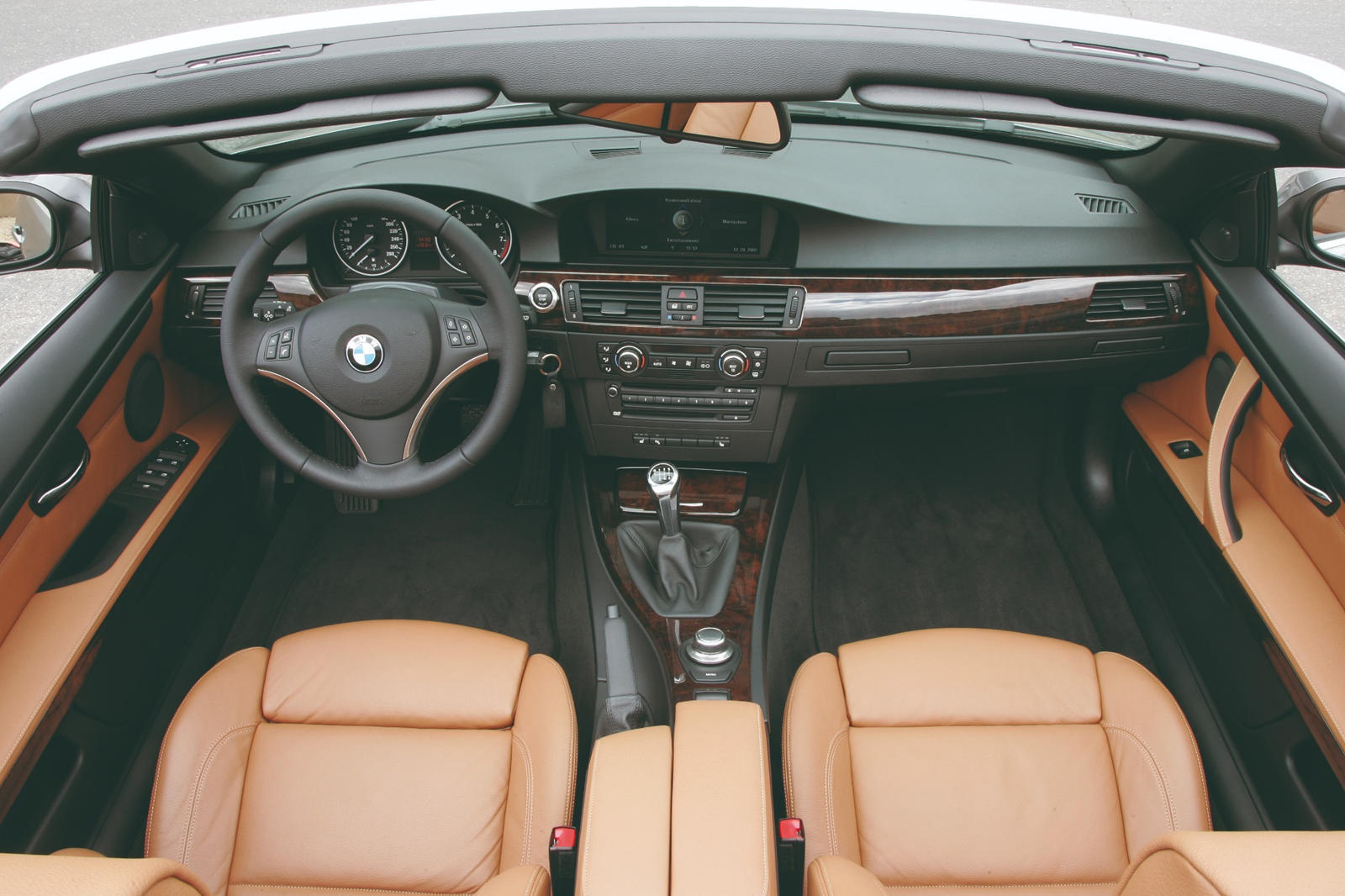 Feed on opener shave 2008 BMW 3 Series Convertible Interior Photos | CarBuzz