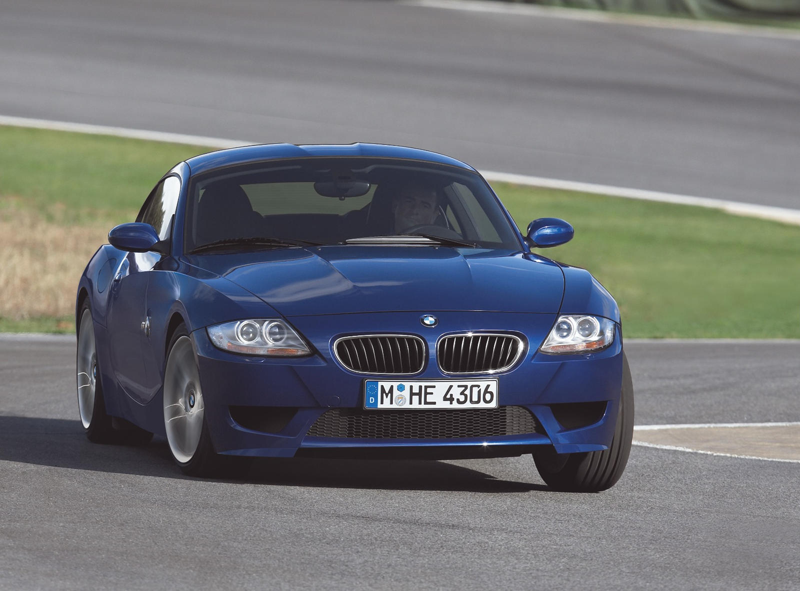 2008 BMW Z4 M Coupe Front View Driving