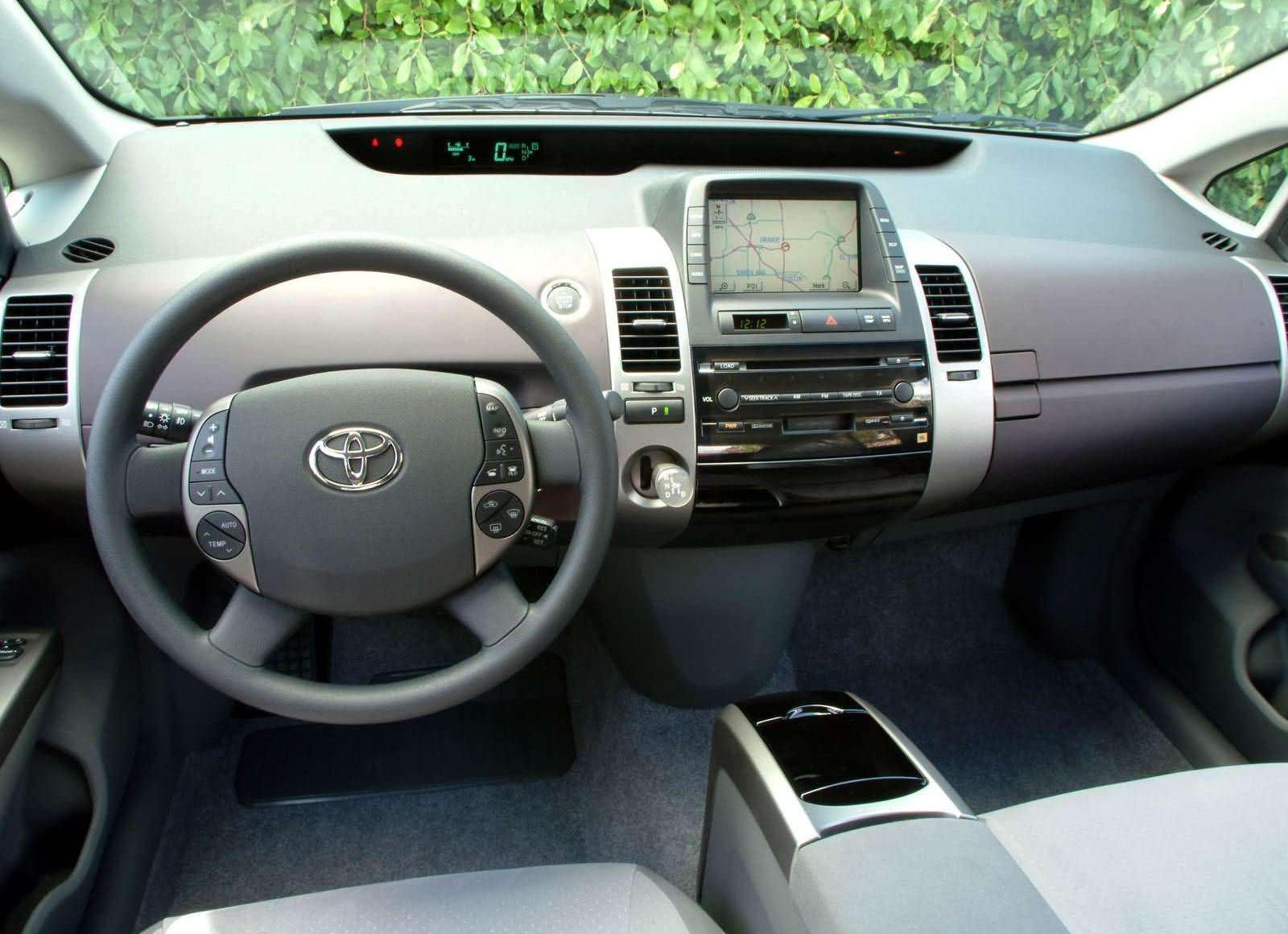 2008 Toyota Prius Sales Brochure--Technology Design Interior Touring 