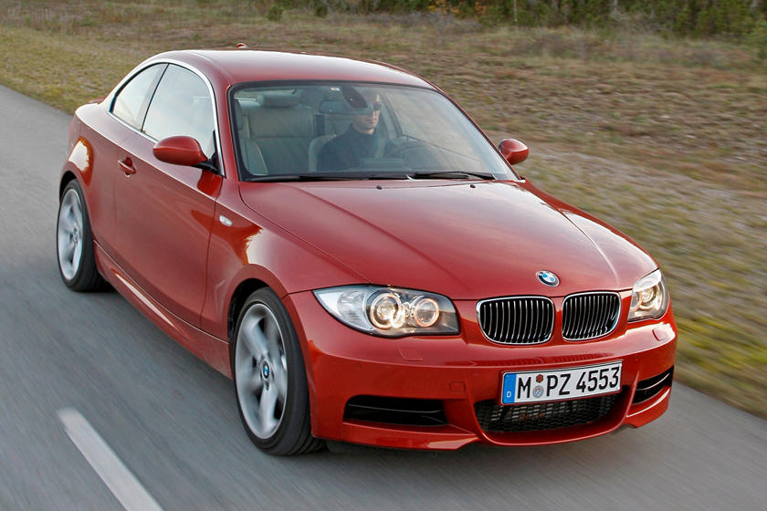 09 Bmw 1 Series Coupe Review Trims Specs Price New Interior Features Exterior Design And Specifications Carbuzz