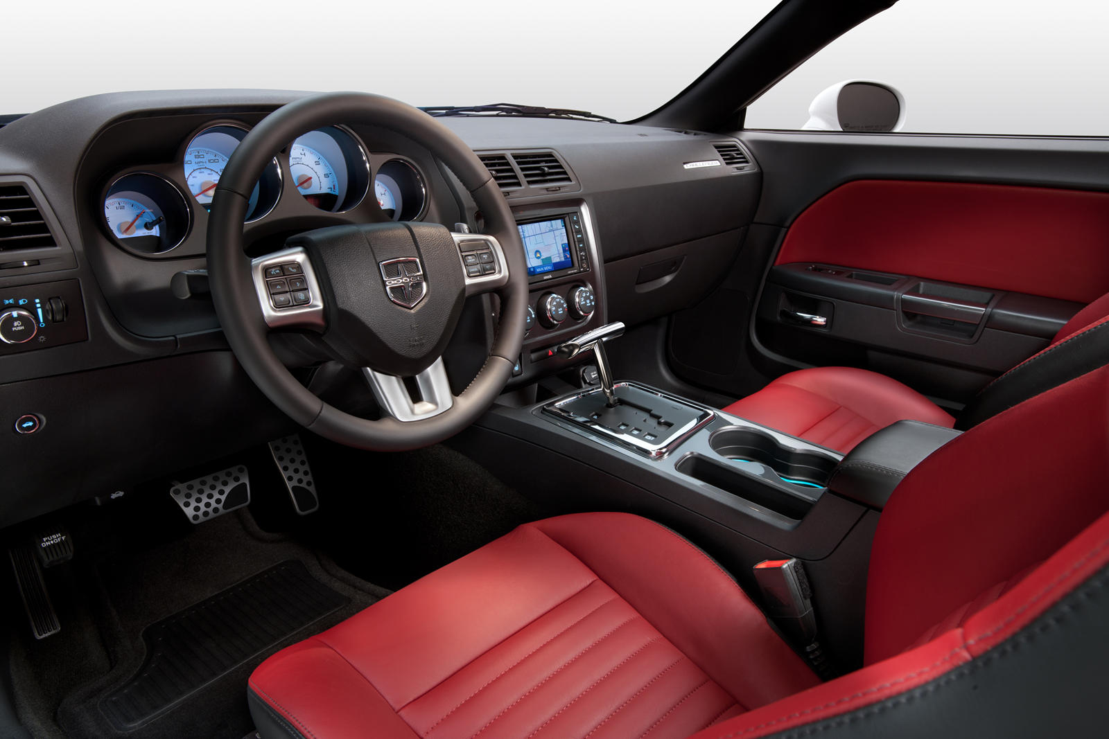 Pic of 2015 challenger interior | Dodge Challenger Forum