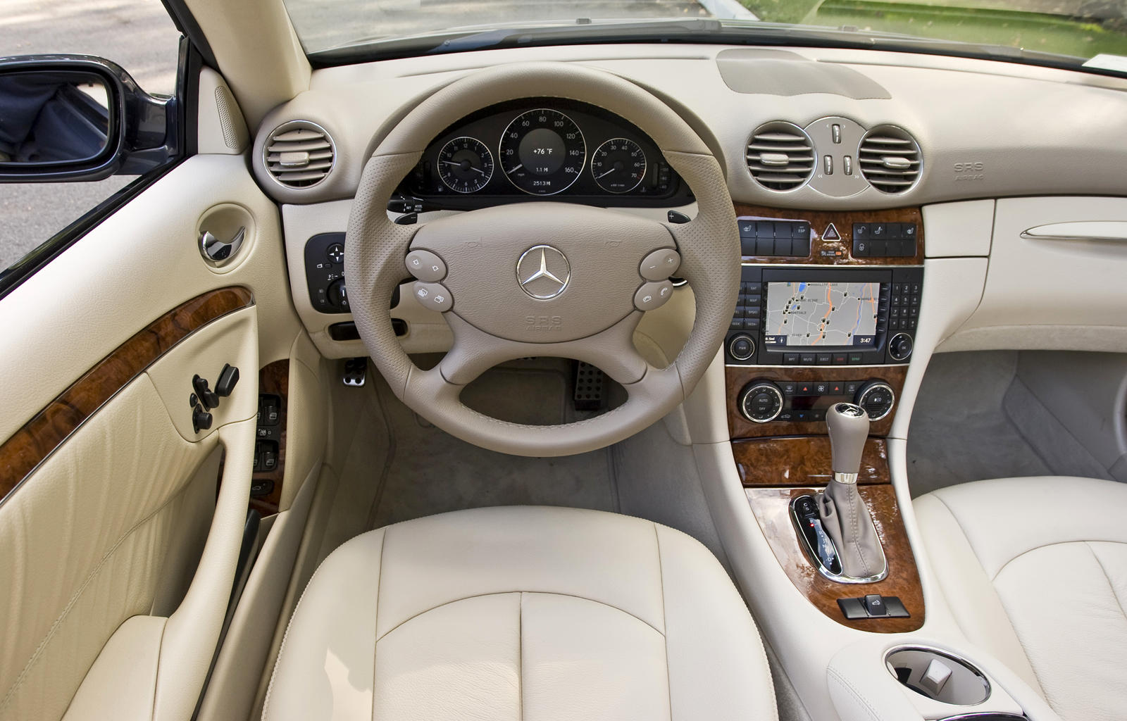 2009 Mercedes-Benz CLK-Class Convertible Central Console