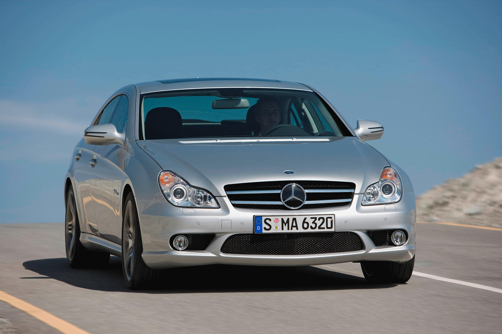 2009 Mercedes-Benz CLS-Class Front Angle View
