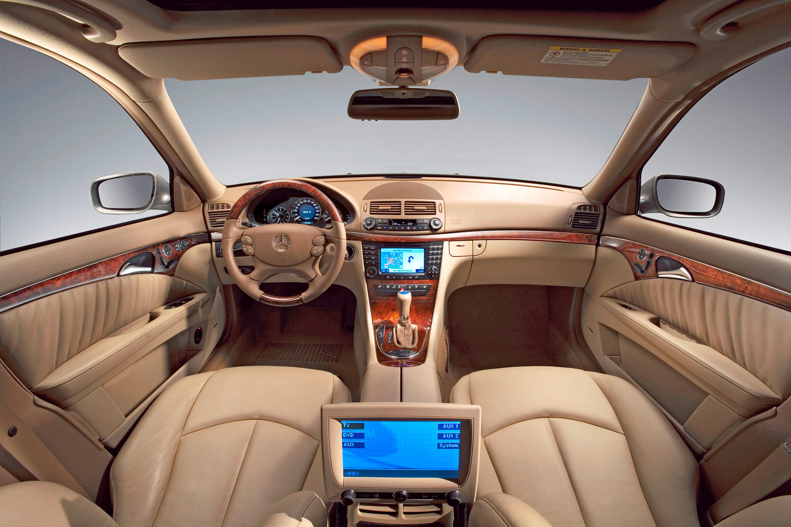 2009 Mercedes-Benz E-Class Sedan Interior Overview