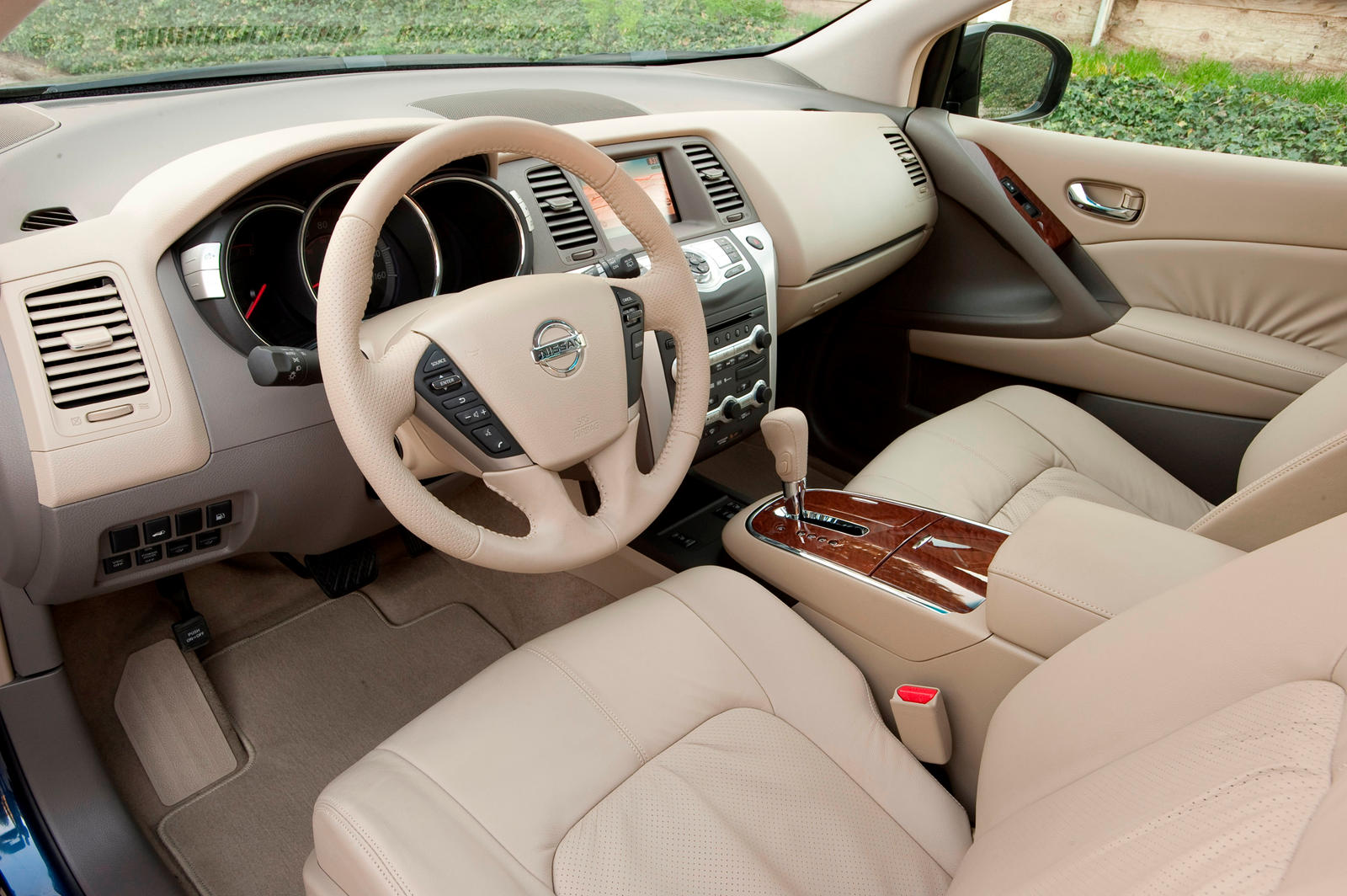 Nissan Murano 2009 interior - Car Body Design
