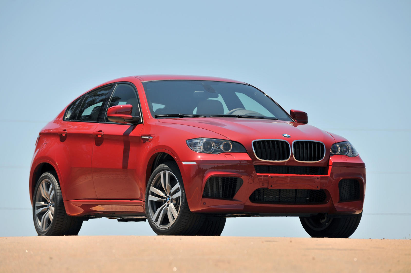 2010 BMW X6 M Front Angle View